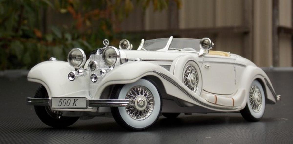 white Mercedes-Benz 500K