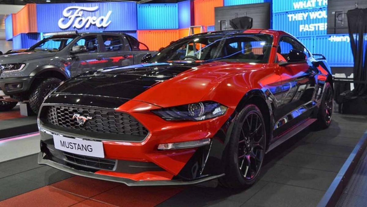  modified Ford Mustang side look