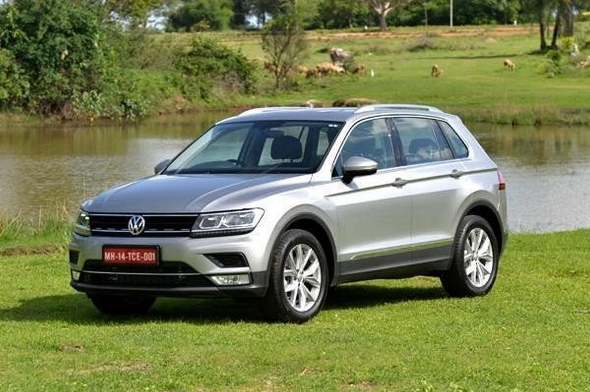 Volkswagen Tiguan on the lake shore