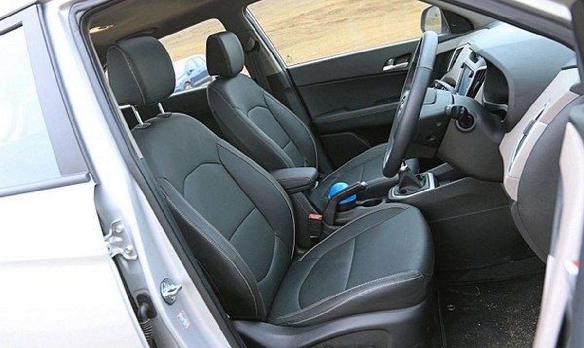 2018 Hyundai Creta SX(O) interior seats and door