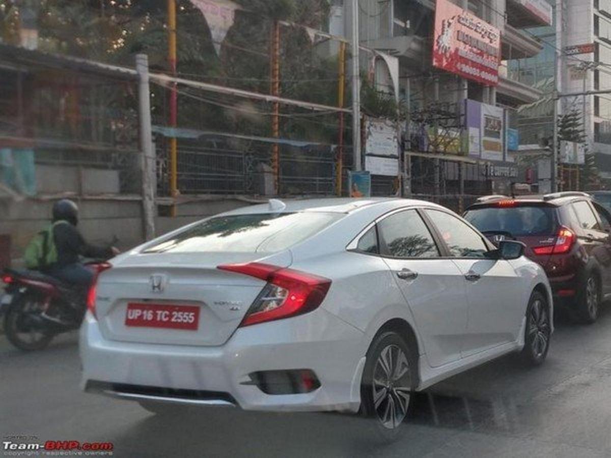 Honda civic white color rear look