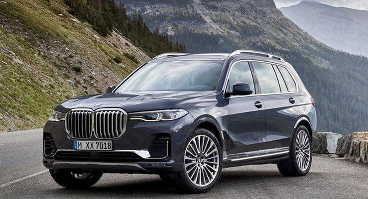 BMW X7 exterior