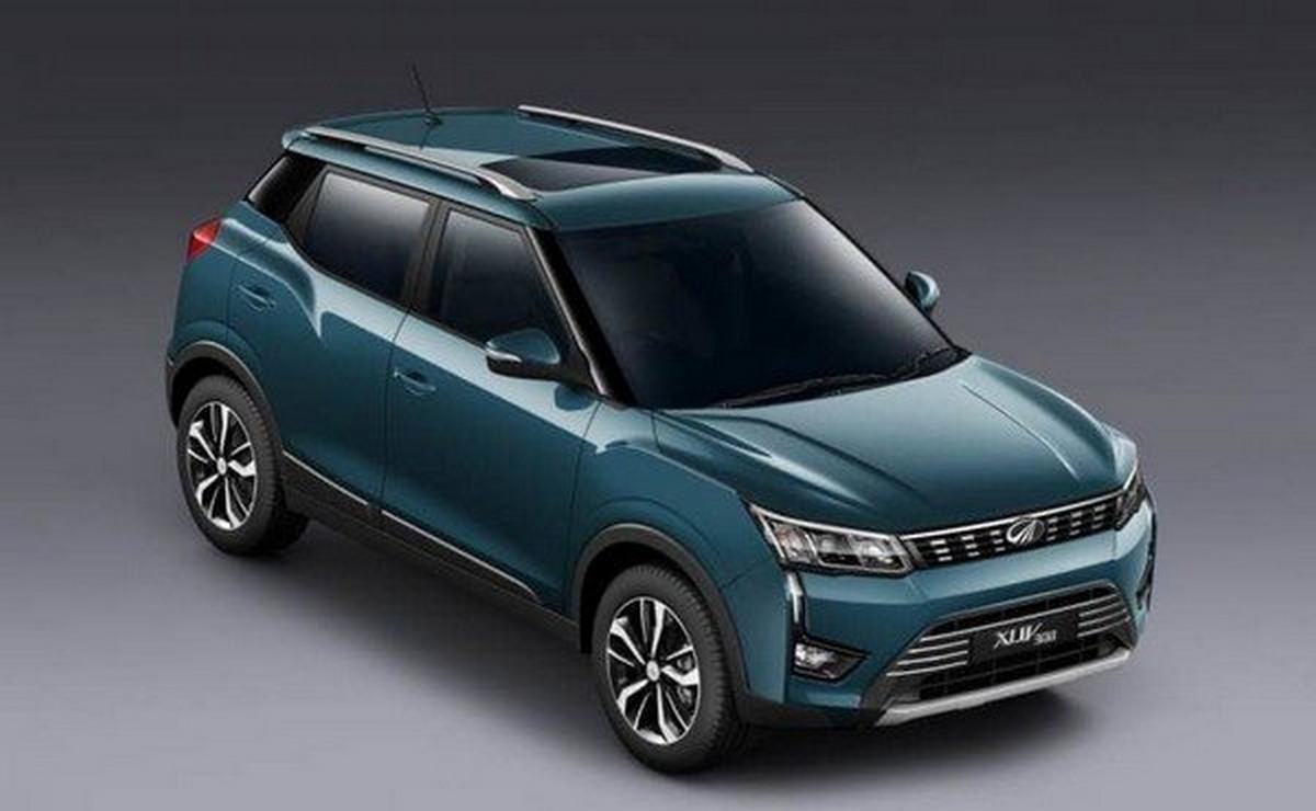 XUV300 dark green colour