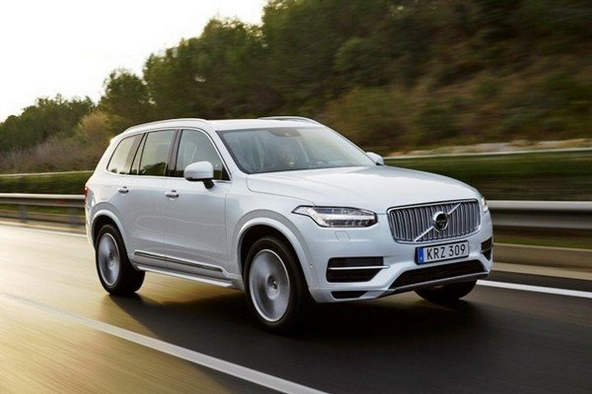2019 Volvo XC90 Hybrid, front right side
