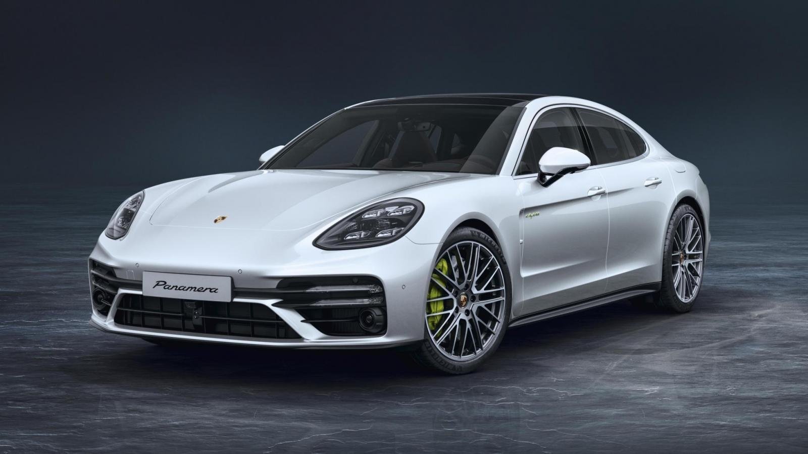 Updated Porsche Panamera Launched In India, Prices Start From 1.45 Crore
