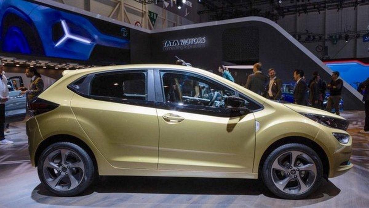 tata altroz golden colour side profile