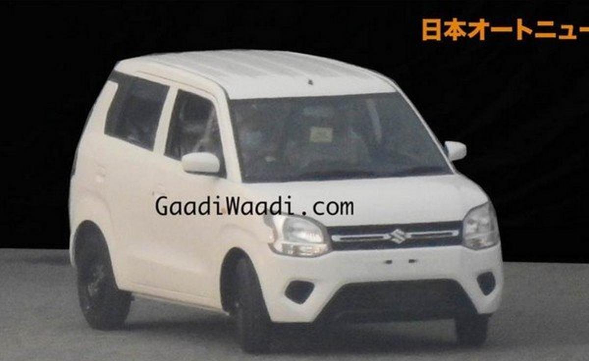 Maruti Suzuki WagonR, White Colour, Front Angular Look