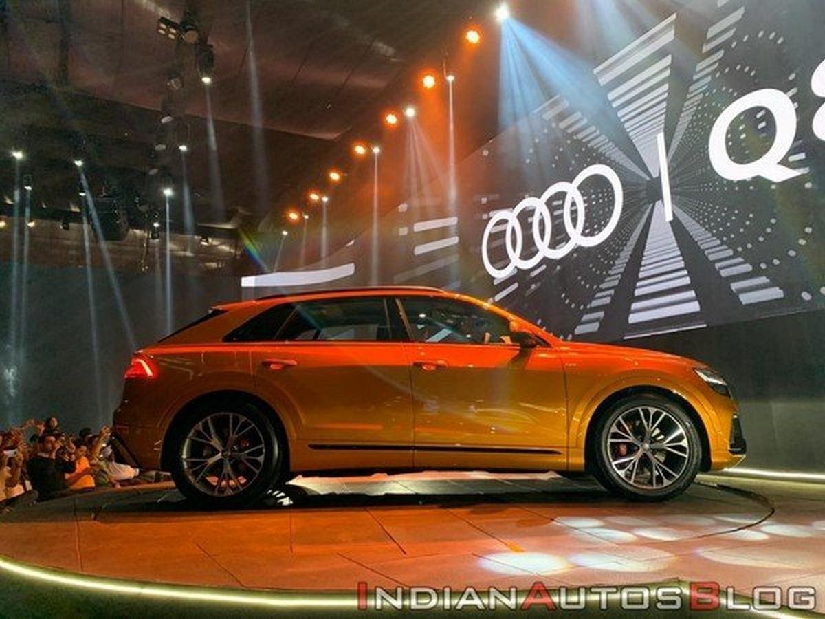 2020 Audi Q8 exteriors rear side angle