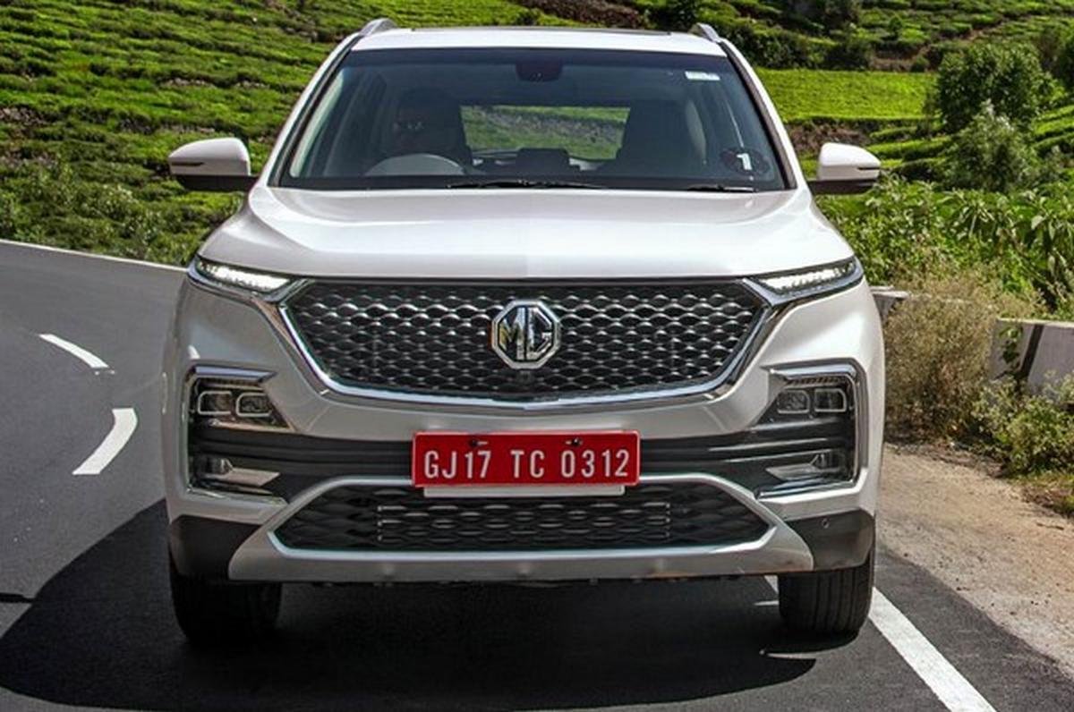 mg hector white front angle