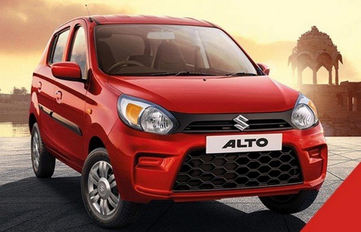 maruti alto red front angle