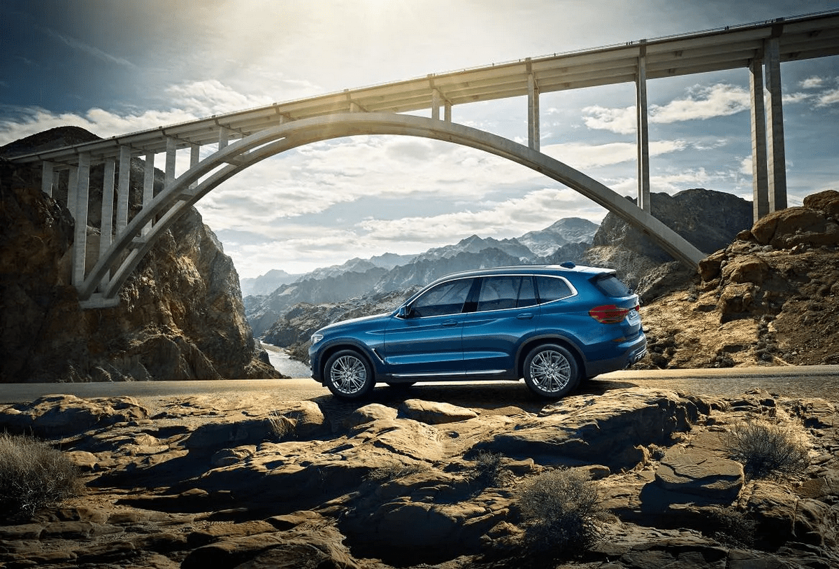 Side-look-of-BMW-X3