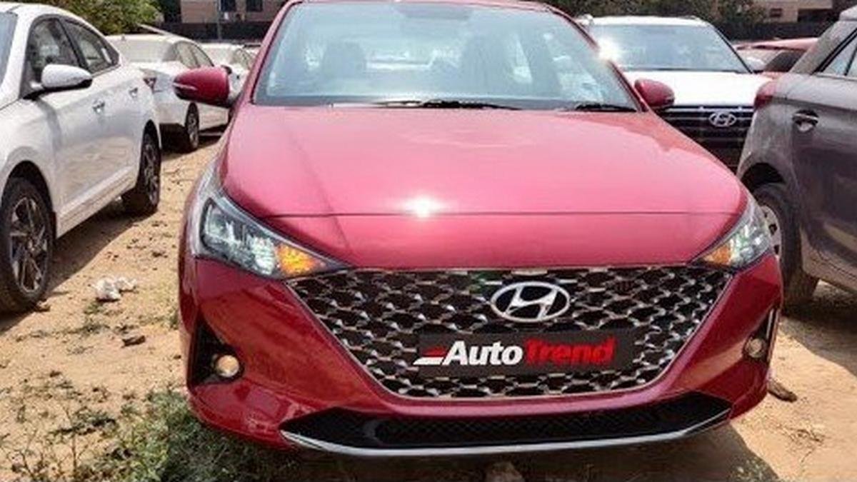 Check Out High End Hyundai Verna Facelift in Latest Walkaround Video