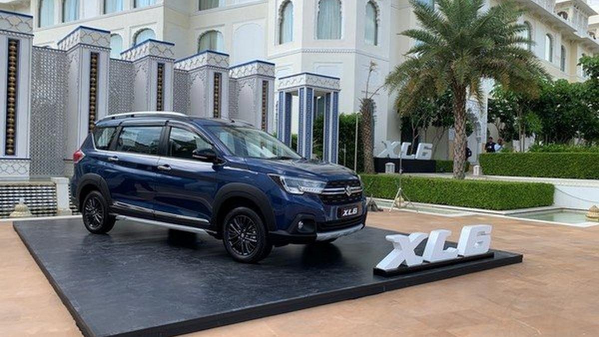 Maruti XL6 Accessories Revealed