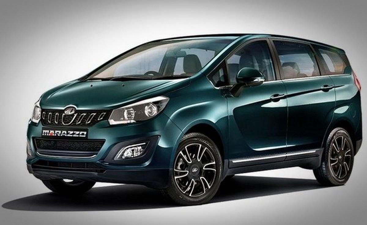 mahindra-marazzo-2018-blue-front-side-view