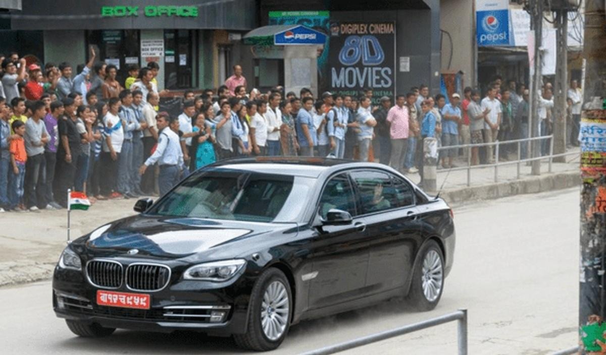 Frotn side shot Narendra Modi's BMW