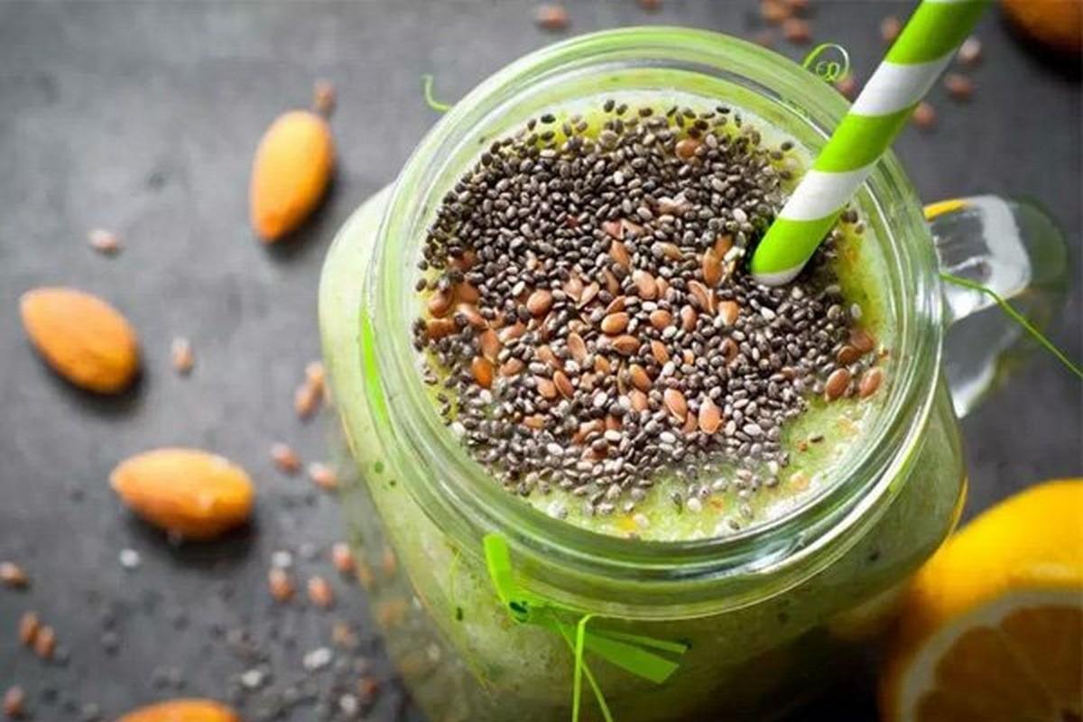juice with chia seeds