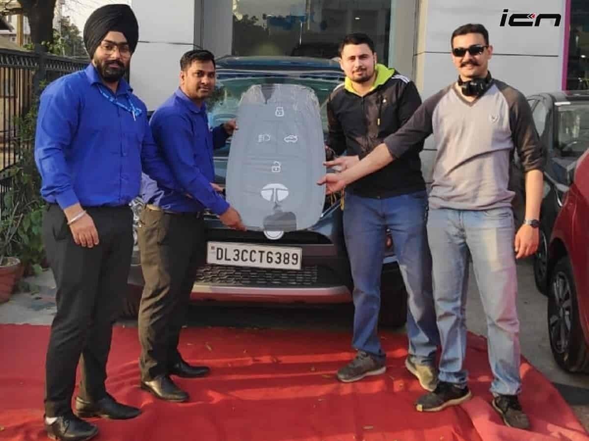 100 New Tata Safari Units Delivered On First Day 