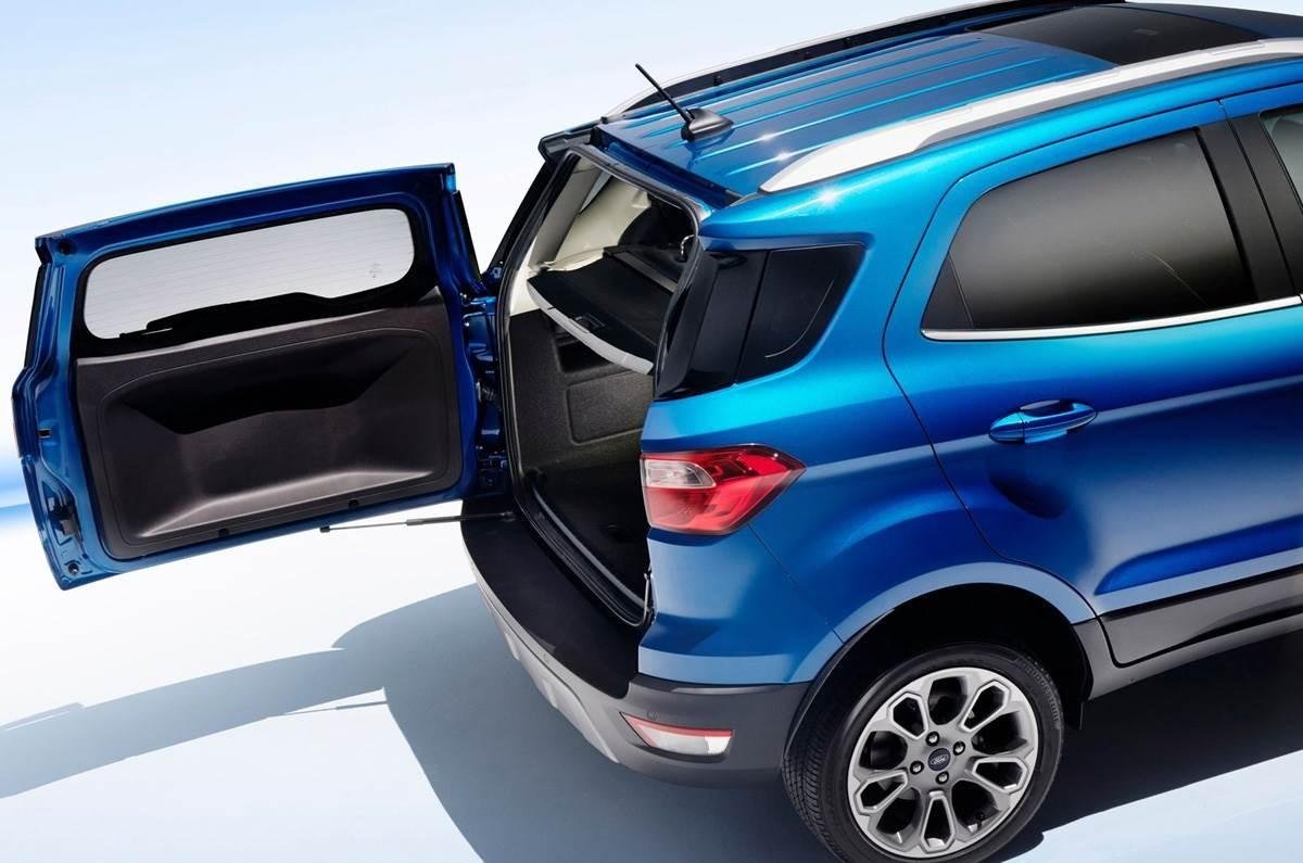 ford-ecosport-se-tail-gate