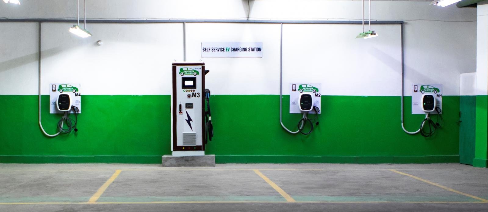 Delhi Government Directs Hotels And Malls To Reserve 5% Parking For EVs