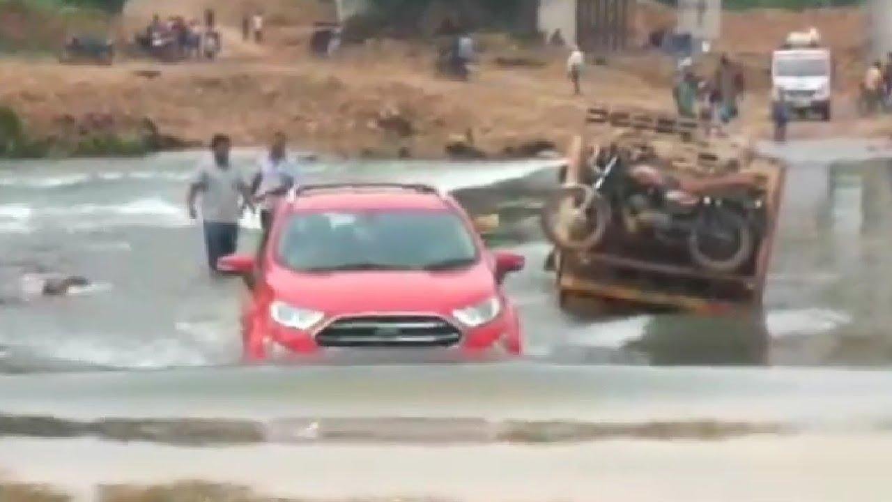 Ford EcoSport Crosses River In A Cakewalk - VIDEO