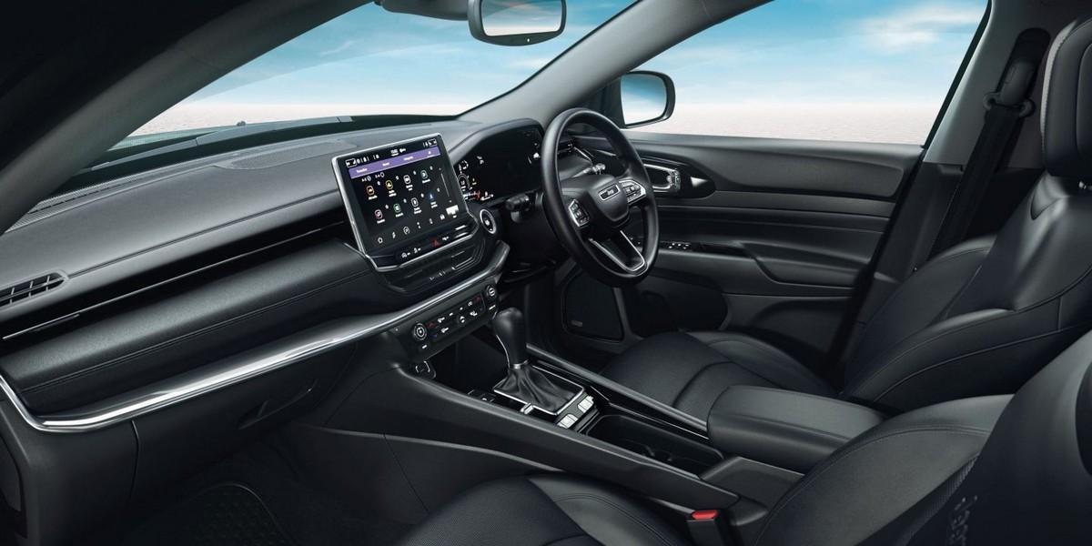 jeep-compass-interior-front-seat