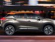 2019 Nissan Kicks right look