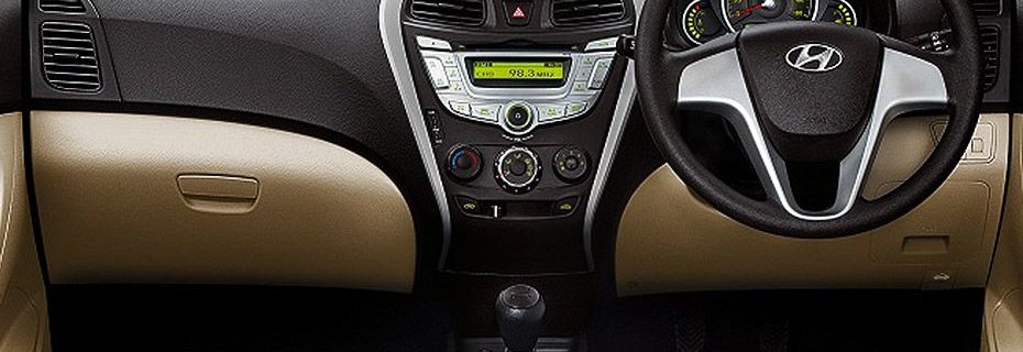 Hyundai Eon 2018 interior dashboard