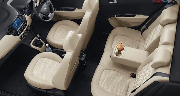 Hyundai Xcent 2018 seats