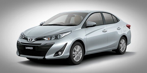 Toyota Yaris 2018 three quater look silver colour 