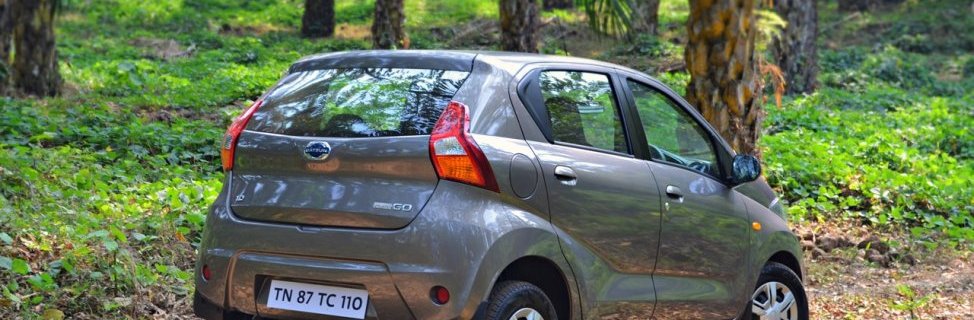 datsun redi-go grey rear view