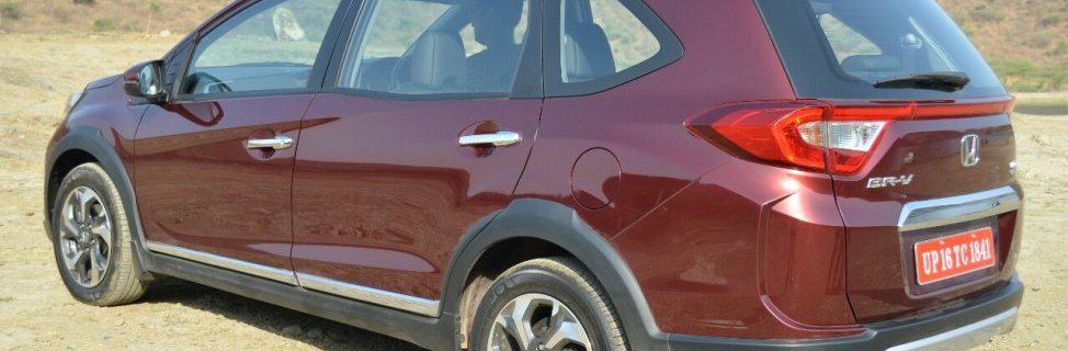 2016 Honda BR-V red rear angle right