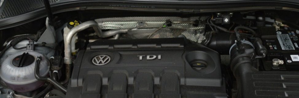 2017 Volkswagen Tiguan engine