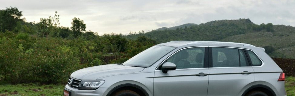 2017 Volkswagen Tiguan silver side profile