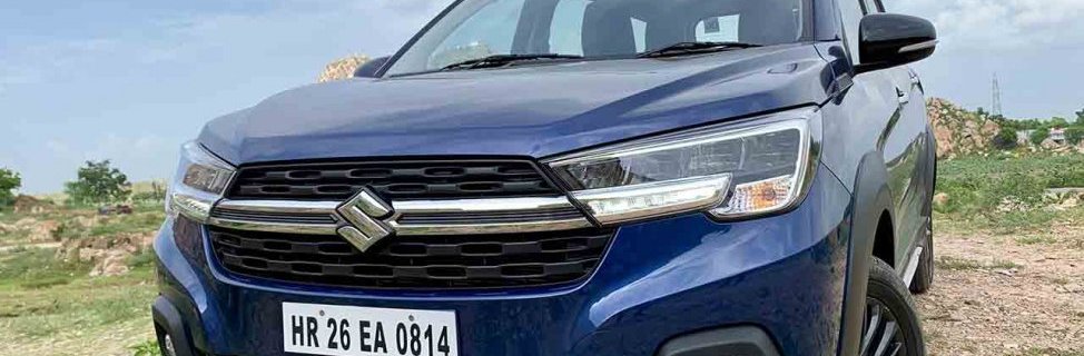 2019 Maruti XL6 blue front angle