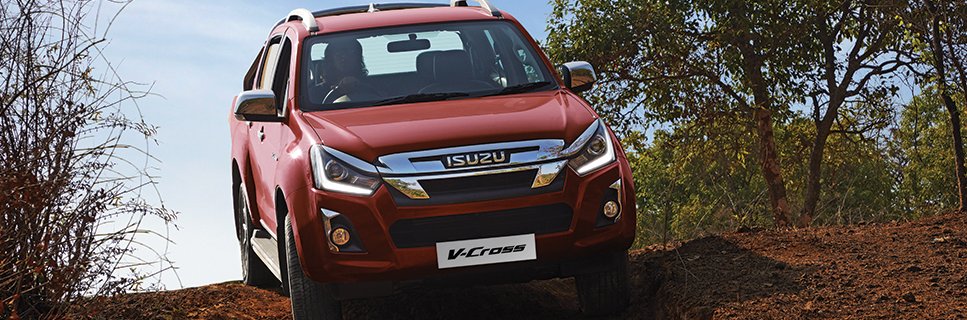 2019 Isuzu D-Max V-Cross red front view