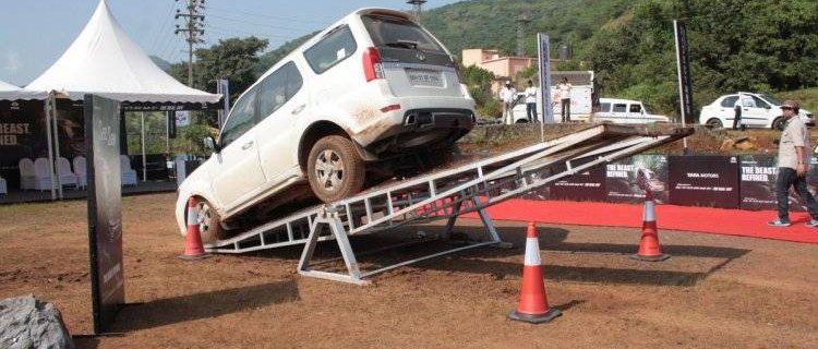 Tata Safari Storme steep