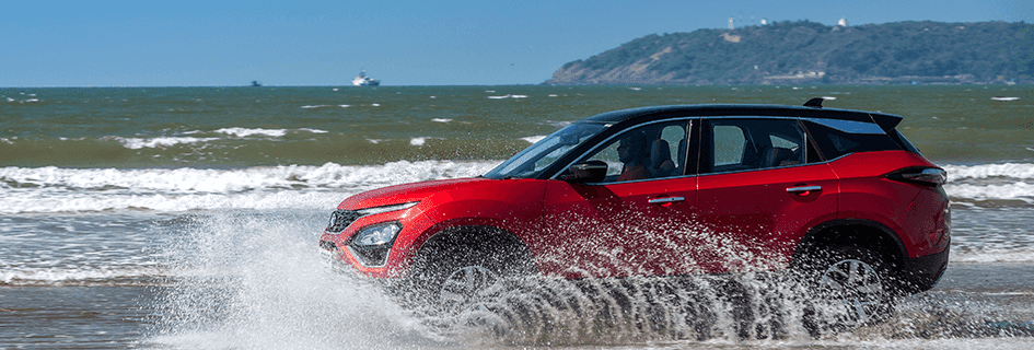 2021 Tata Harrier side view