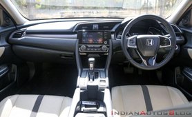2019 Honda Civic interior dashboard
