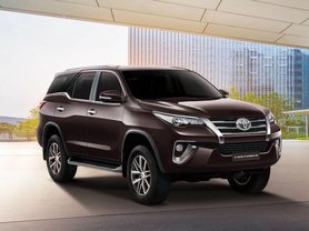 Toyota Fortuner Review 2018: Interior, Exterior, Performance and Price