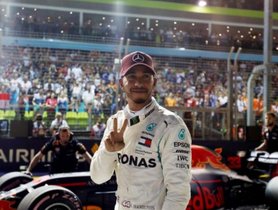 Lewis Hamilton Wins the 2018 Singapore GP Extending his Championship