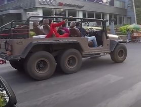 Watch Modified Mahindra Thar 6x6 BRAVELY Roams Around Bangalore [Video]