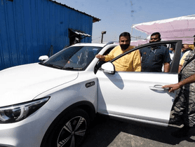 Union Highway Minister Nitin Gadkari Ditches Toyota Fortuner for MG ZS EV