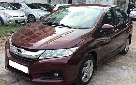 Used Maroon 2015 Honda City Car At Low Price 33184