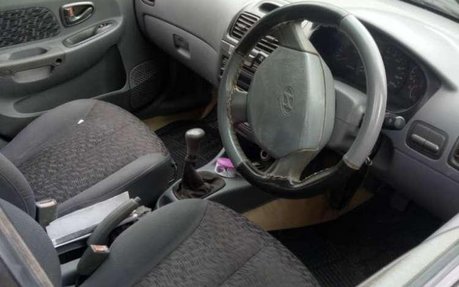 Hyundai accent deals 2000 interior