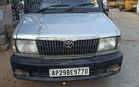 Used Toyota Qualis Cars From 2 45 Lakh 2nd Hand Qualis For Sale