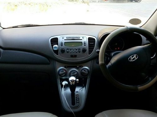Well-kept Hyundai i10 Sportz AT 2011 for sale