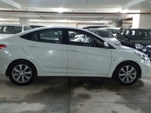 Good condition Hyundai Verna 1.6 CRDI 2013 by owner 