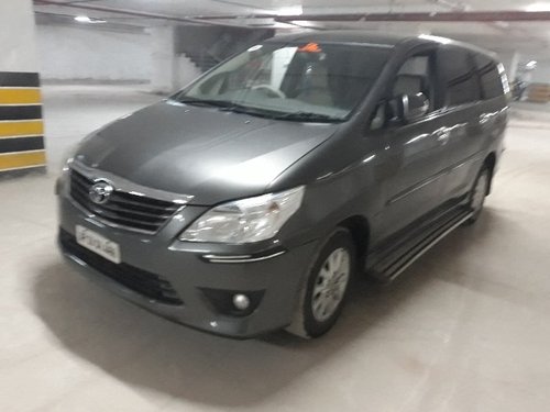 2013 Toyota Innova 2.5 V 7 STR For Sale