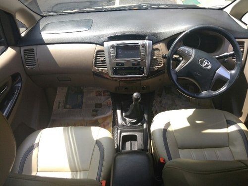 2015 Toyota Innova 2.5 VX 8 STR For Sale