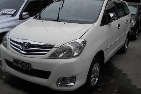 Good as new Toyota Innova 2004-2011 2009 for sale